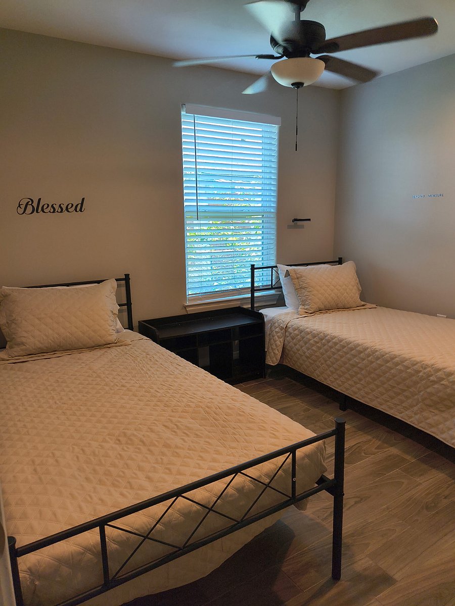 Furnished Finder property 1023940_1 photo 3