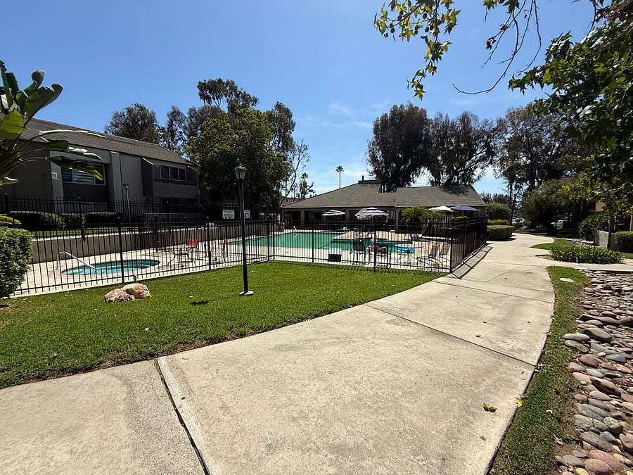Furnished Finder property 1023996_1 photo 11