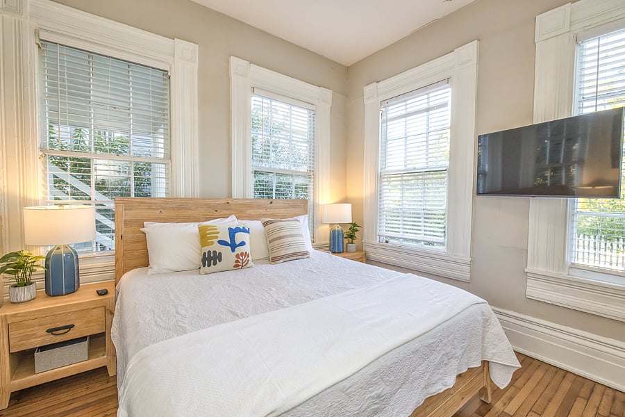 Bedroom with queen bed
