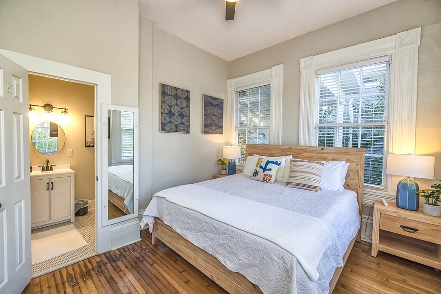 Bedroom with queen bed and en suite bathroom