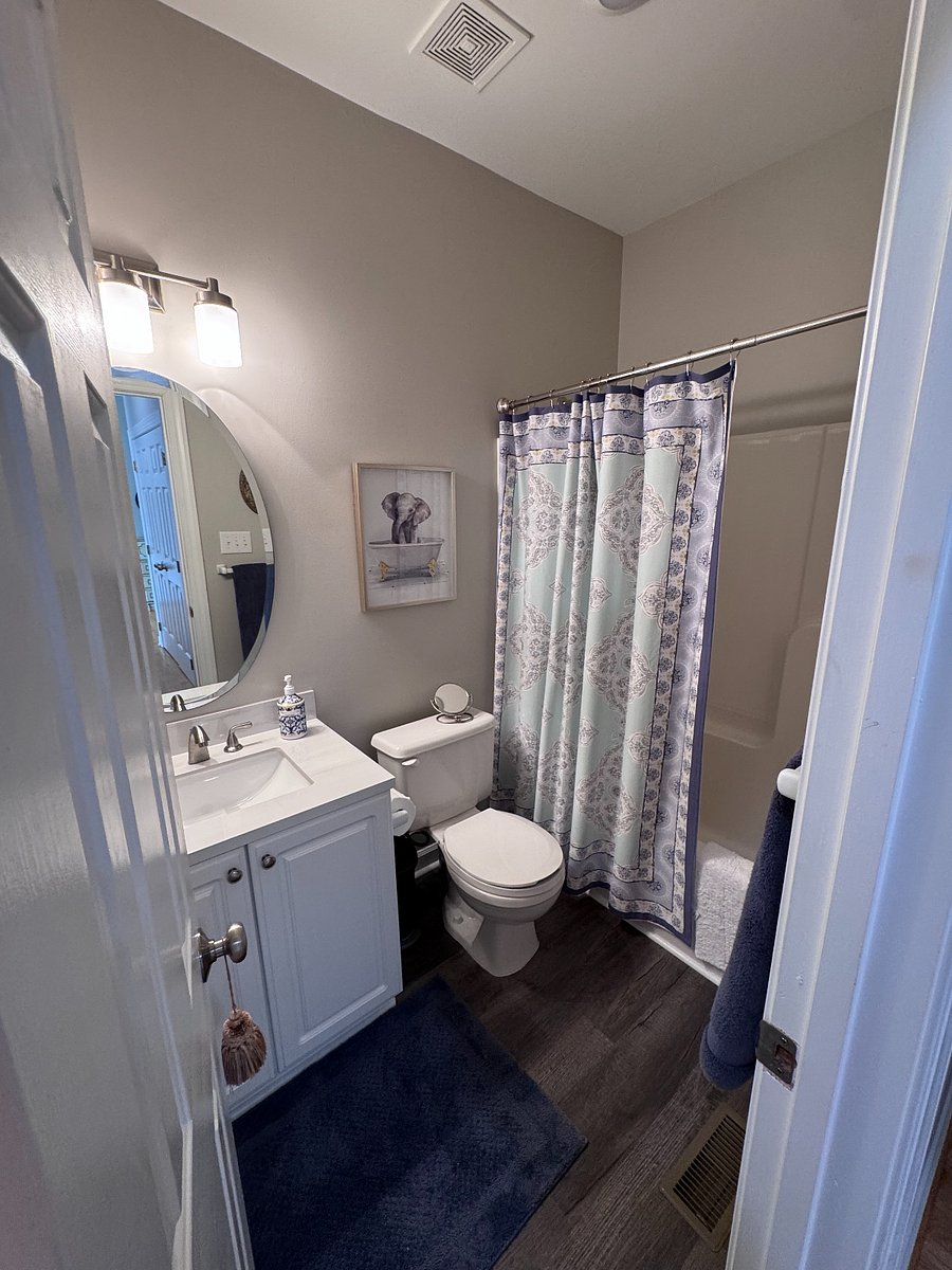 Furnished Finder property 1024060_1 photo 12