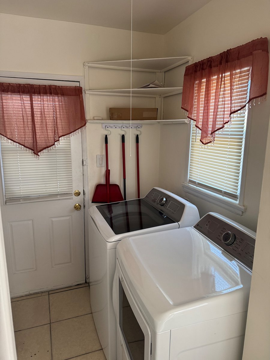 Furnished Finder property 1024061_1 photo 17