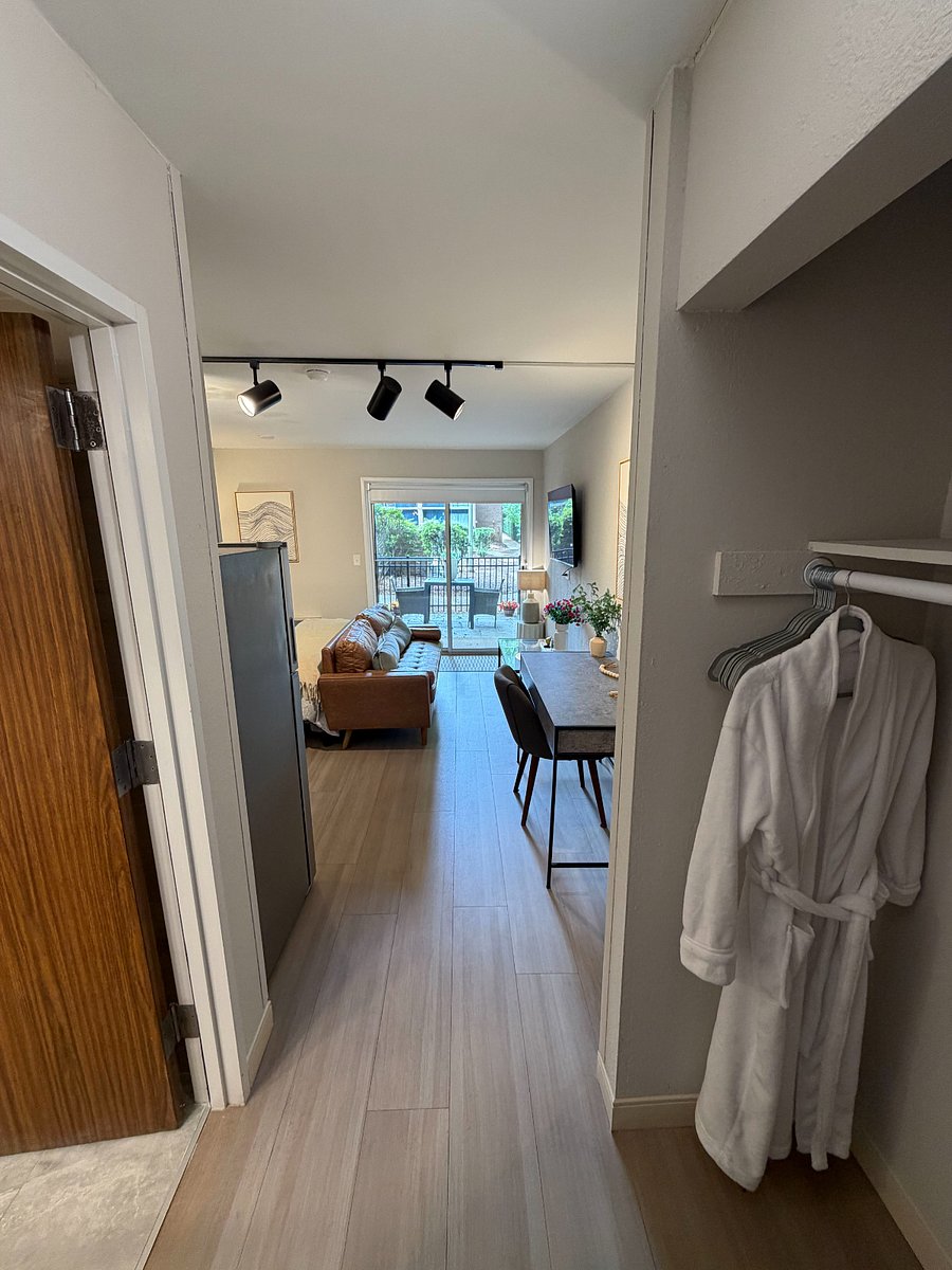 Furnished Finder property 1024086_1 photo 4