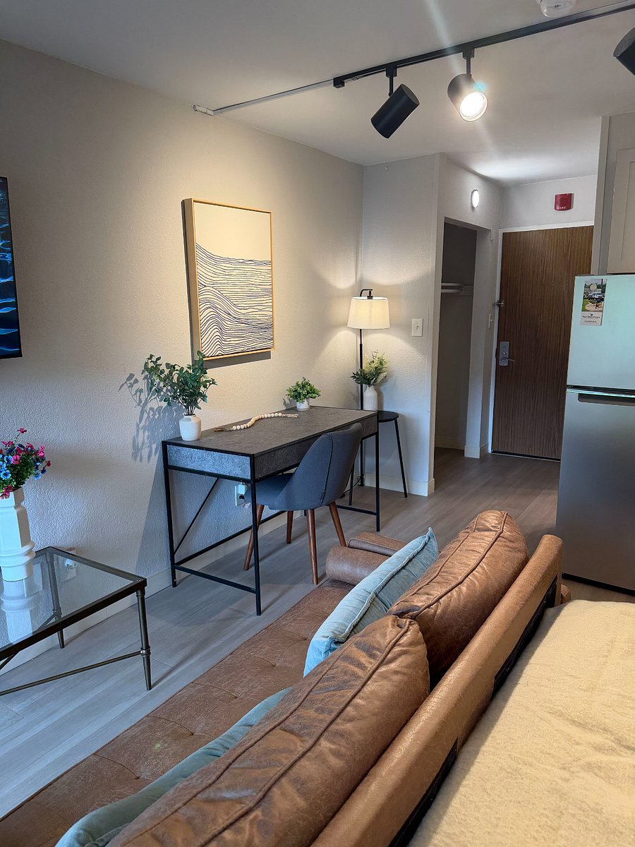 Furnished Finder property 1024086_1 photo 8