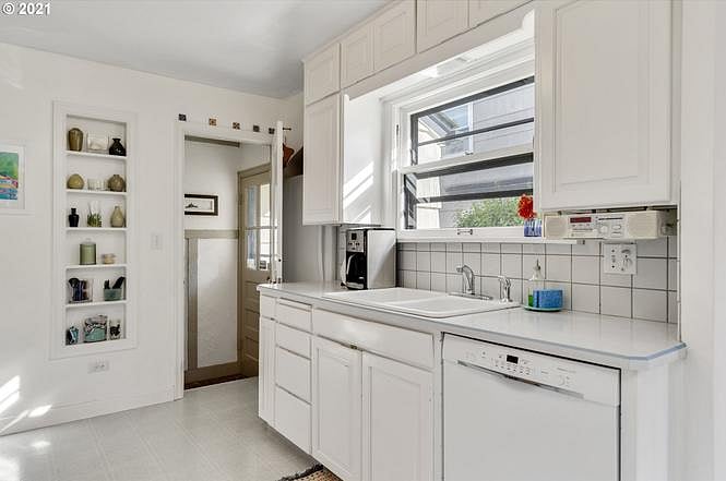 Furnished Finder property 1024111_1 photo 10