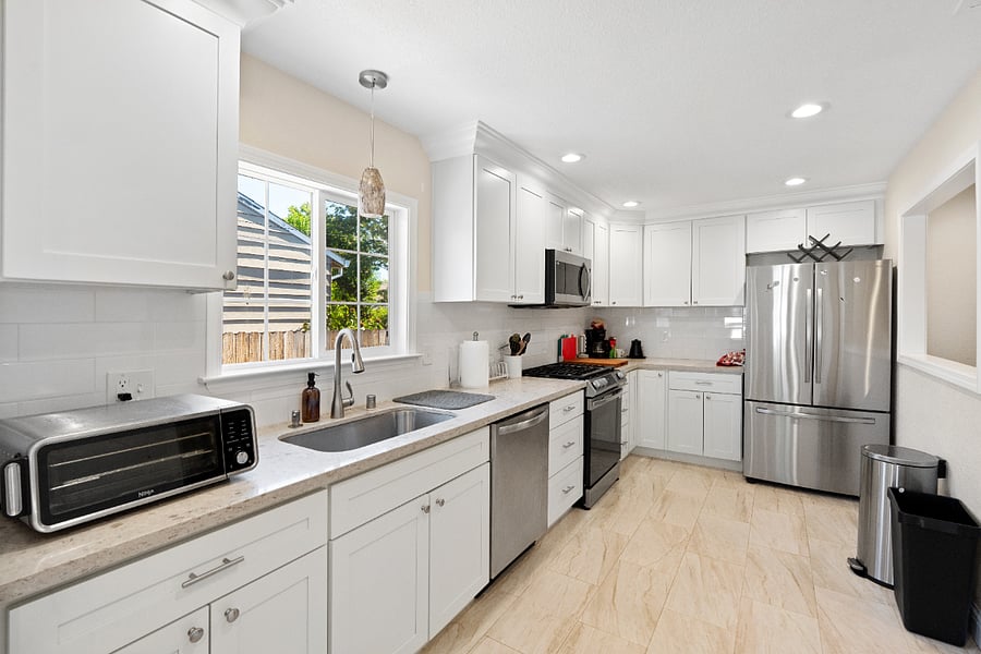Furnished Finder property 1024116_1 photo 11