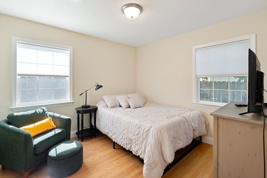 Furnished Finder property 1024116_1 photo 21