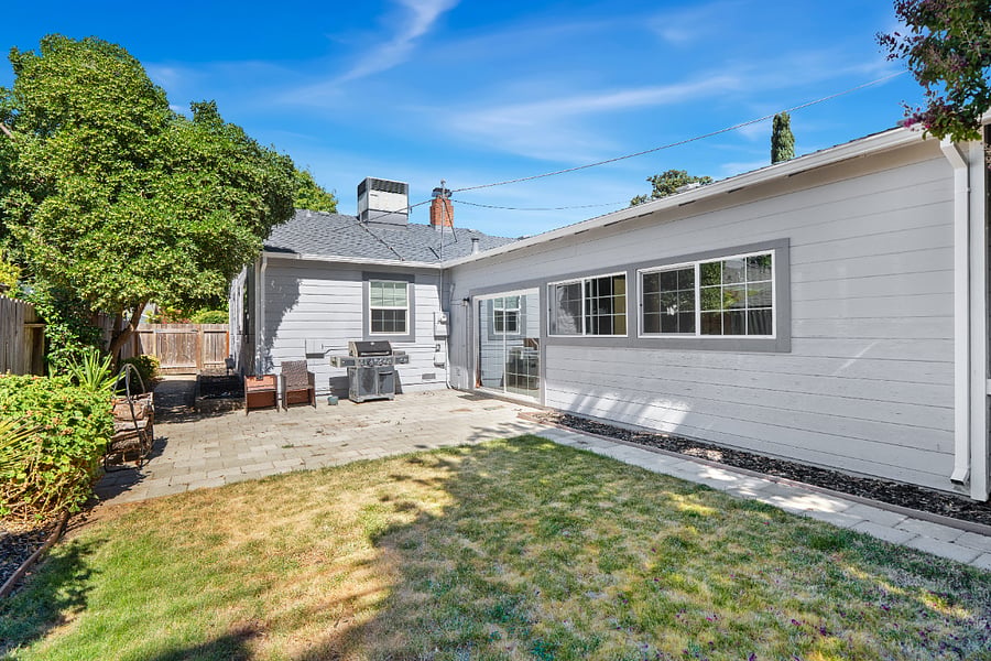 Furnished Finder property 1024116_1 photo 25