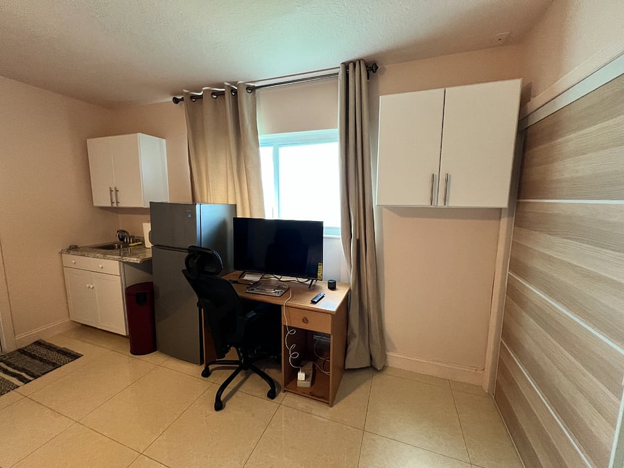 Furnished Finder property 1024136_1 photo 6