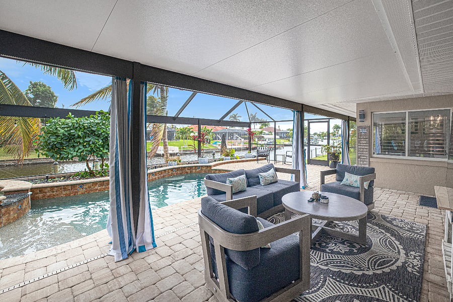 Screened Patio/Lanai