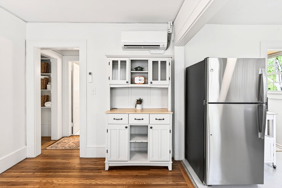 Work station or storage