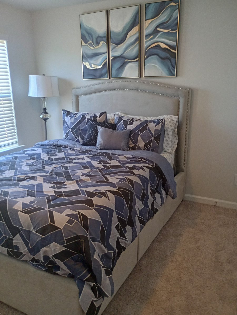QUEEN BED #2