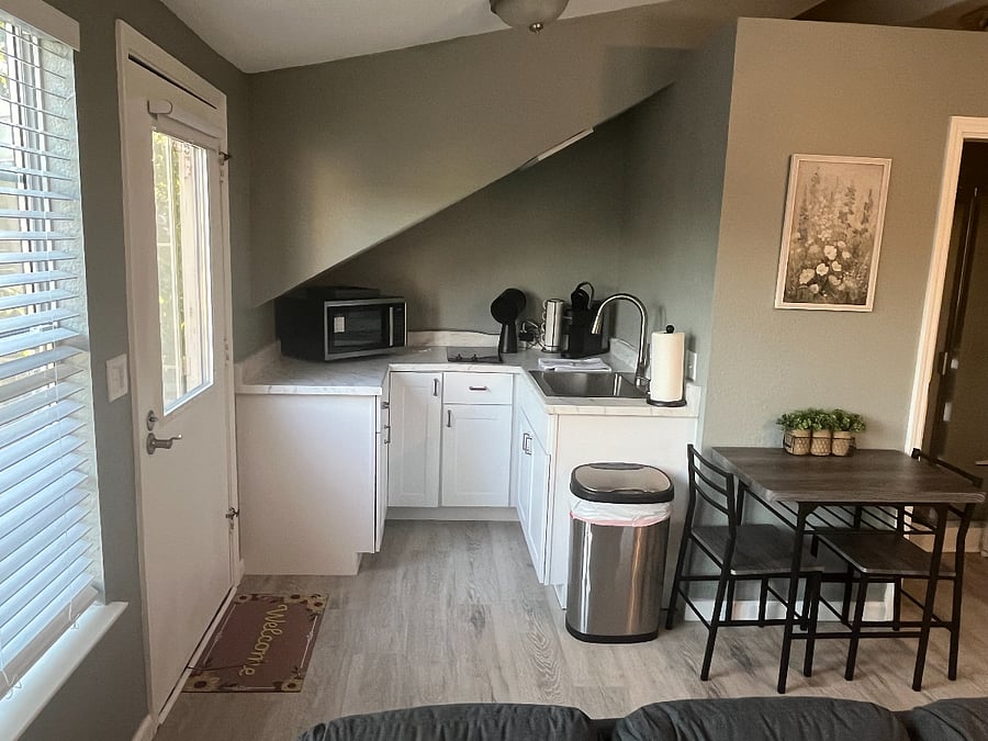 Furnished Finder property 1024224_1 photo 3