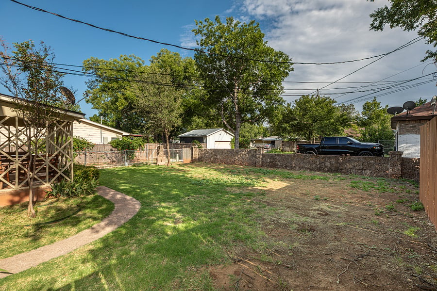 Furnished Finder property 1024225_1 photo 17