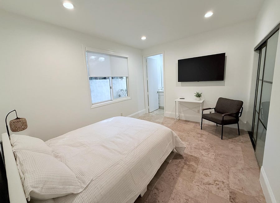 Furnished Finder property 1024233_1 photo 38