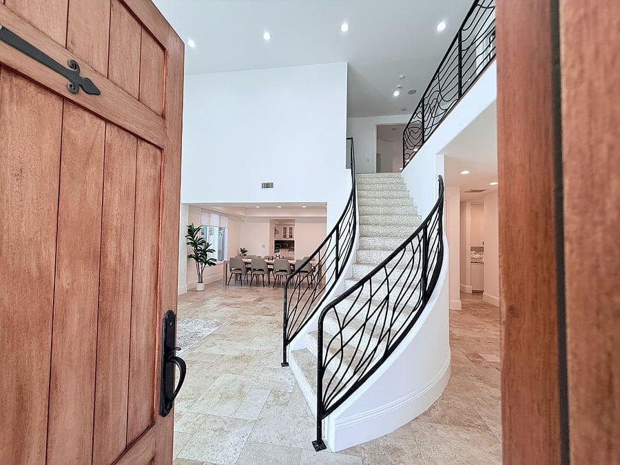 Furnished Finder property 1024233_1 photo 1