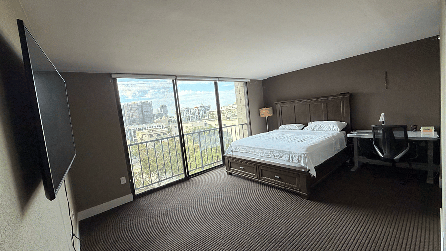 Room 1 Master bedroom