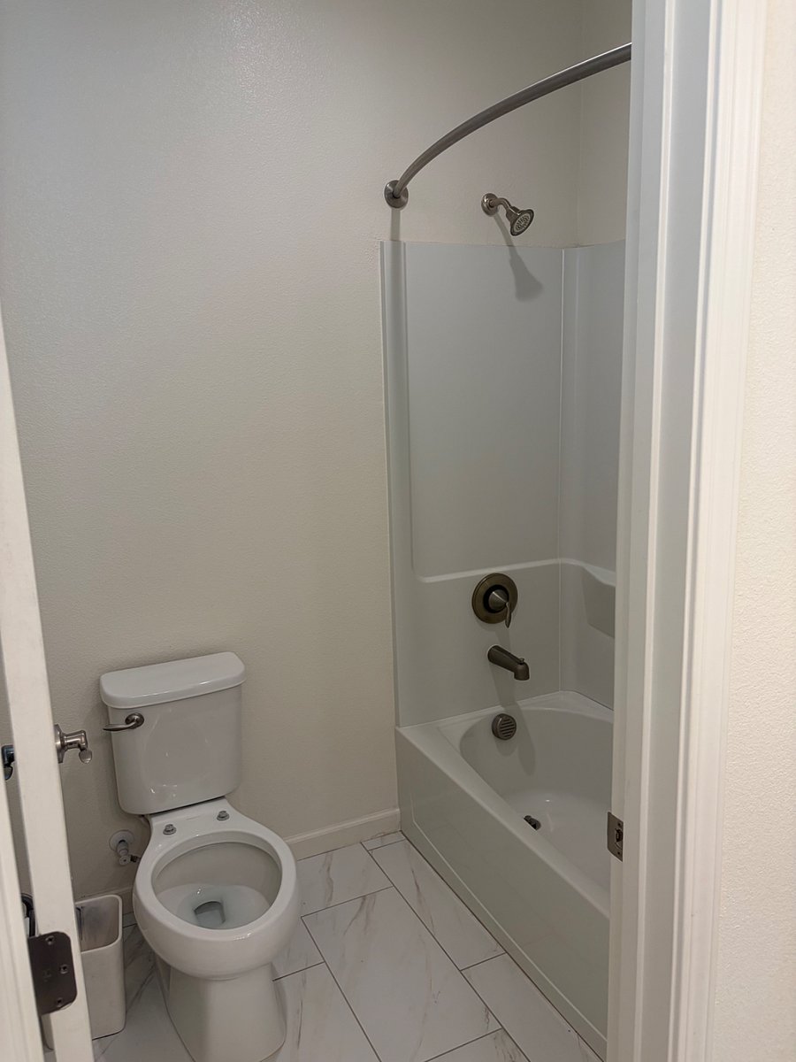 Furnished Finder property 1024245_1 photo 4