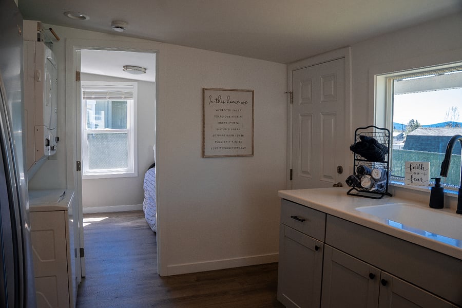Furnished Finder property 1024258_1 photo 18