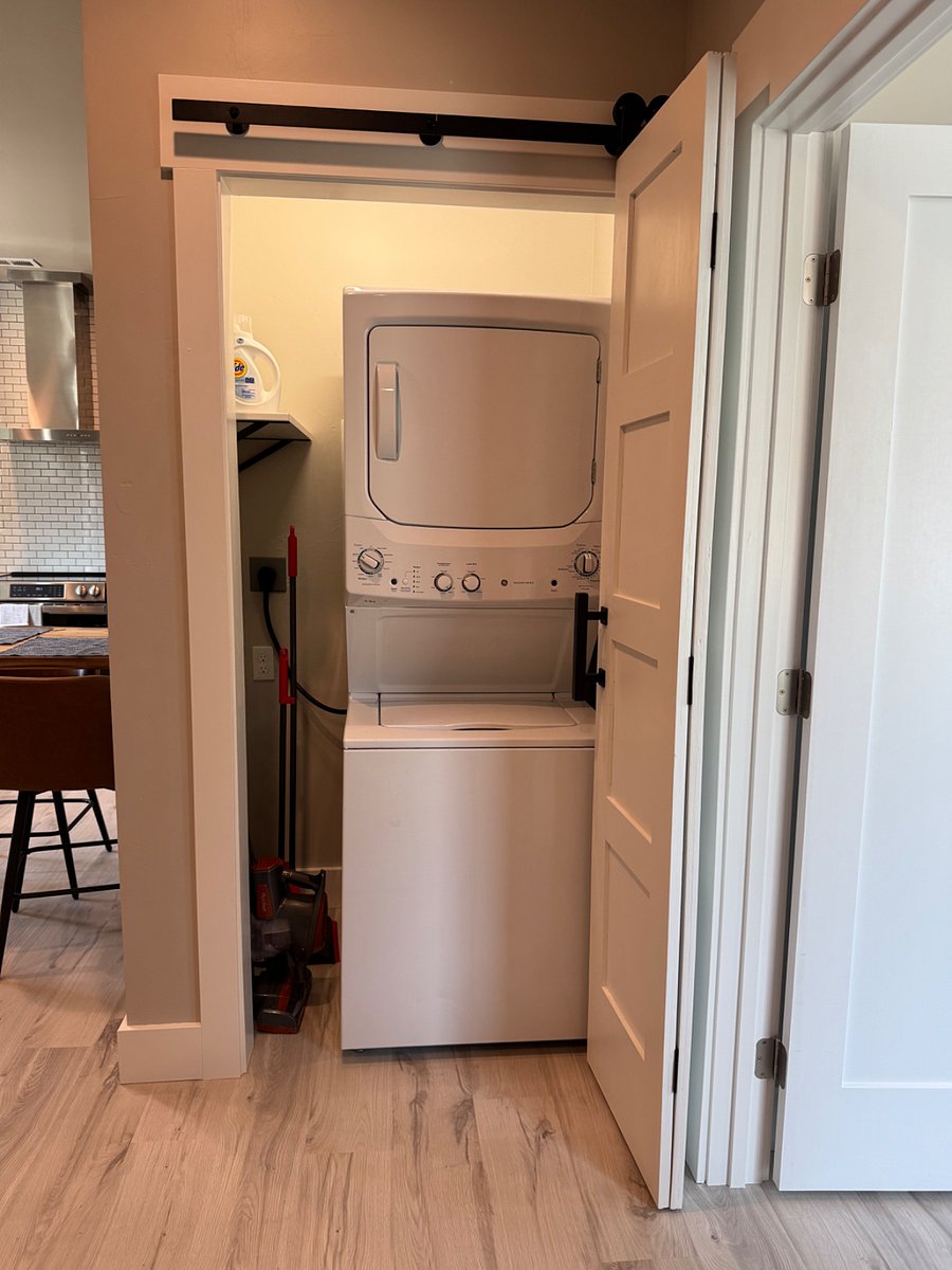 Furnished Finder property 1024263_1 photo 9