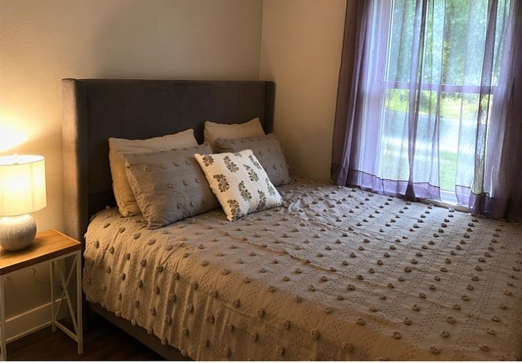 Furnished Finder property 1024266_1 photo 10