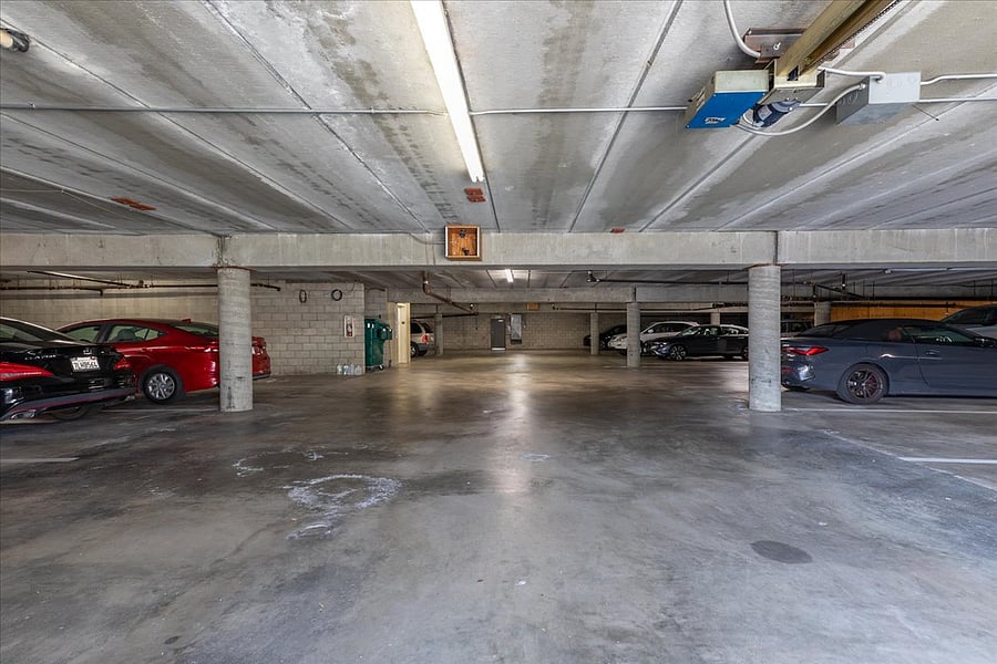 Furnished Finder property 1024276_1 photo 15