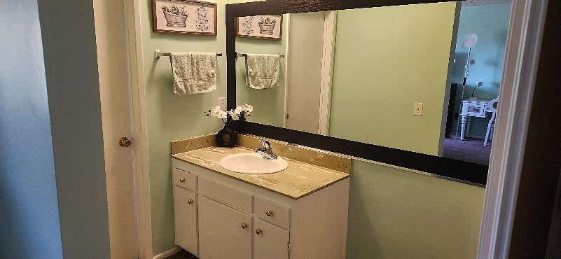 Furnished Finder property 1024292_1 photo 4
