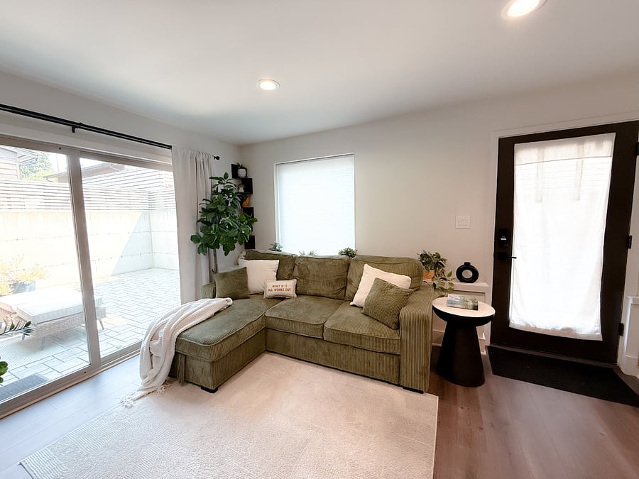 Modern and comfortable pull out sleeper sofa with storage