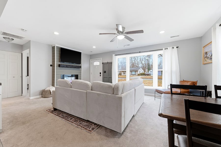 Furnished Finder property 1024330_1 photo 3