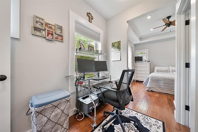 Furnished Finder property 1024336_1 photo 12