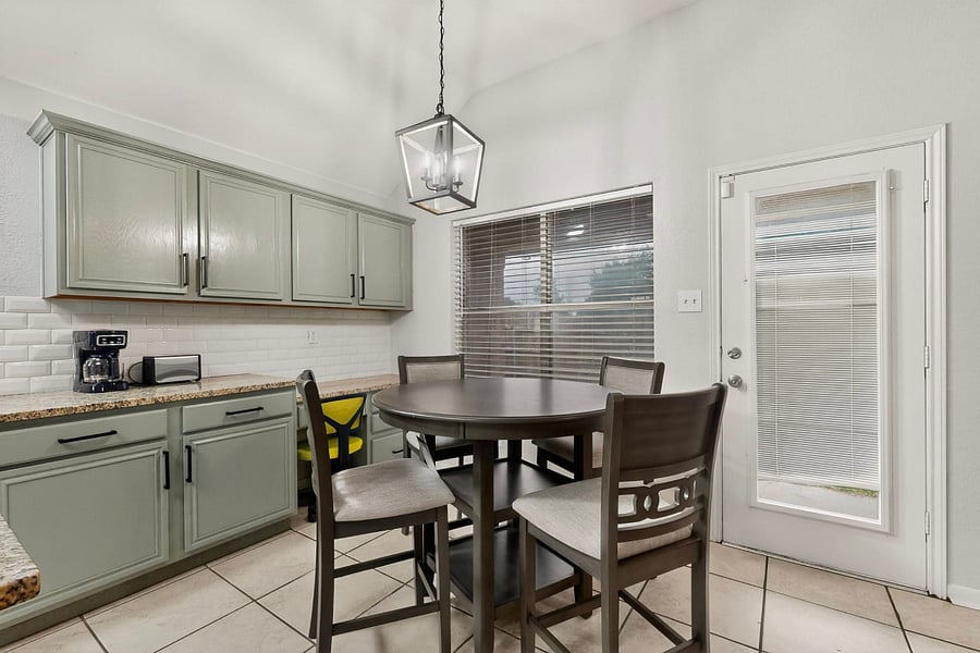 Furnished Finder property 1024348_1 photo 7