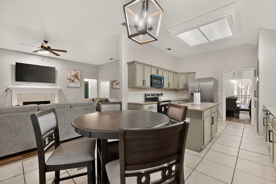 Furnished Finder property 1024348_1 photo 10