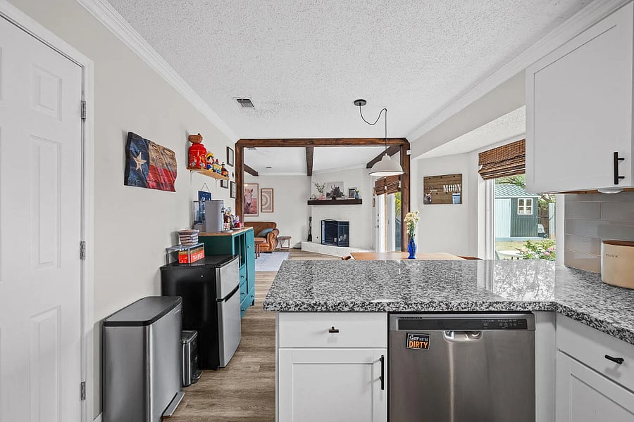 Furnished Finder property 1024402_1 photo 4