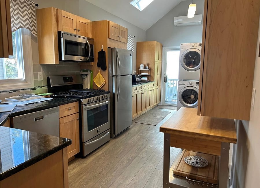 Furnished Finder property 1024403_1 photo 3