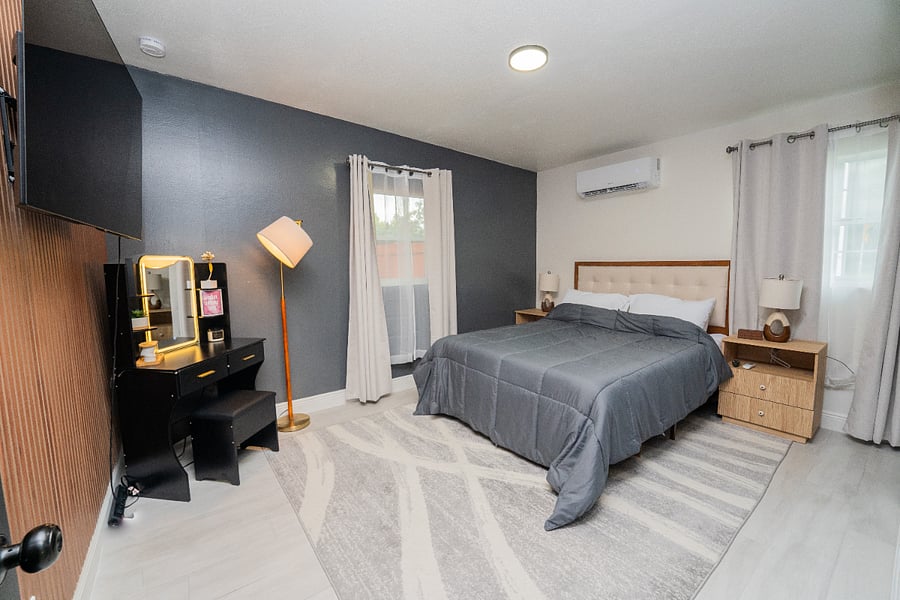 Furnished Finder property 1024407_1 photo 45