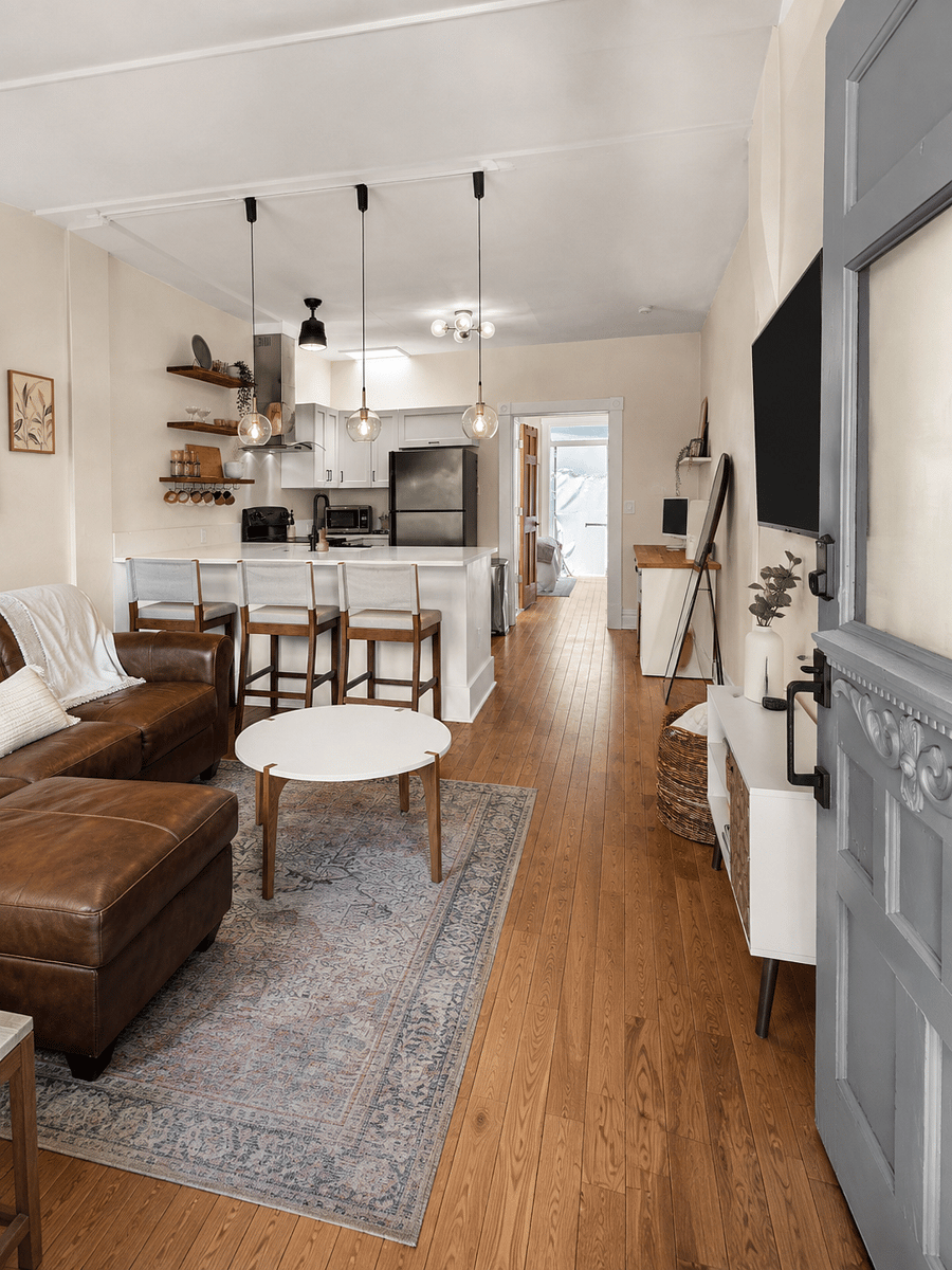 Furnished Finder property 1024475_1 photo 11
