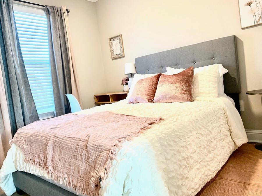 Furnished Finder property 1024481_1 photo 13