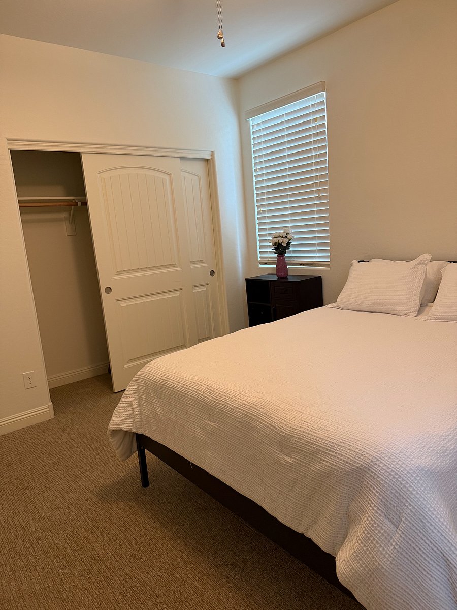 Furnished Finder property 1024506_1 photo 3