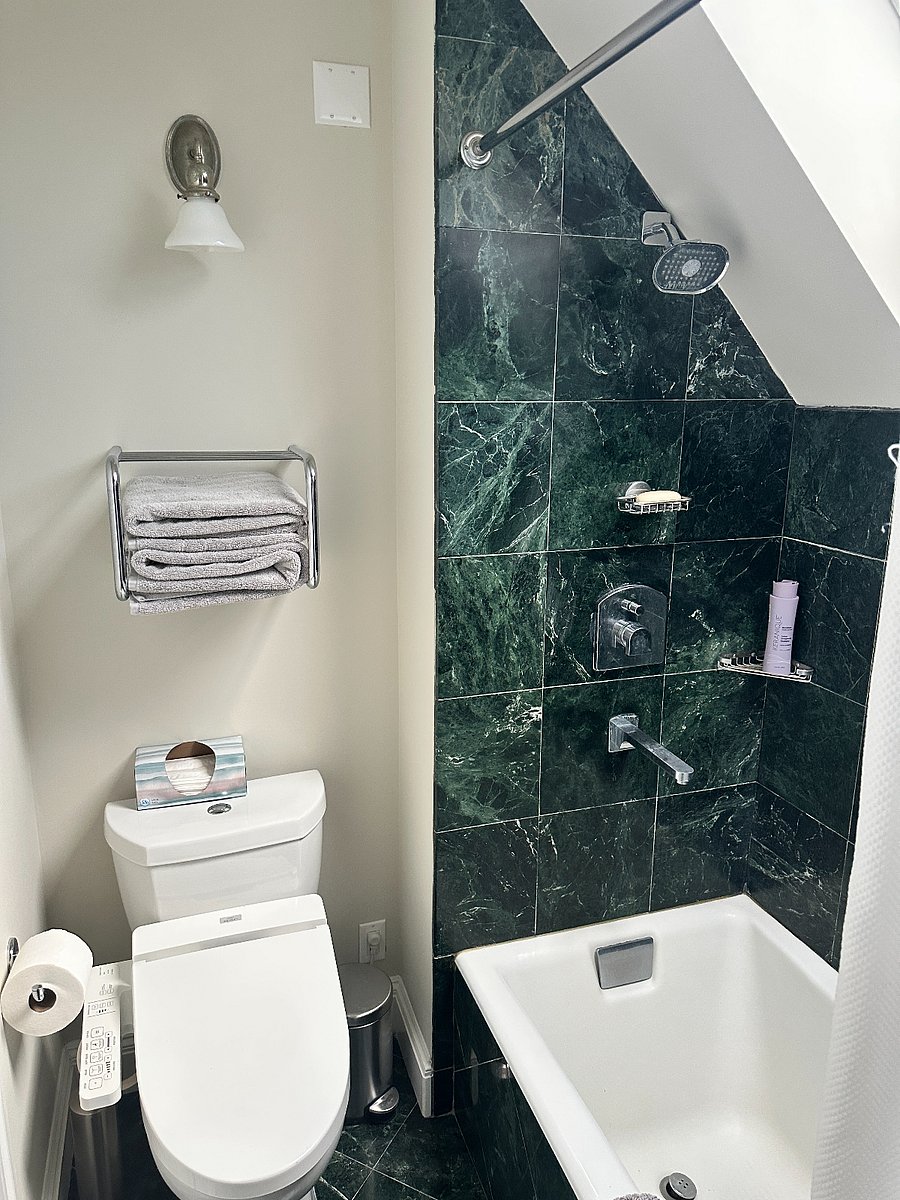 Furnished Finder property 1024523_1 photo 4