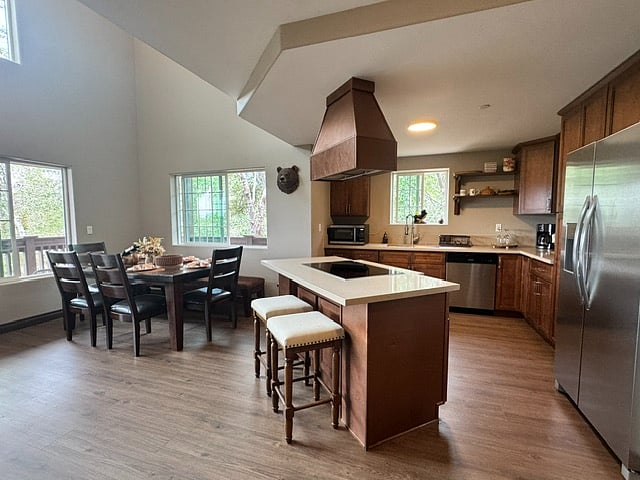Furnished Finder property 1024532_1 photo 4