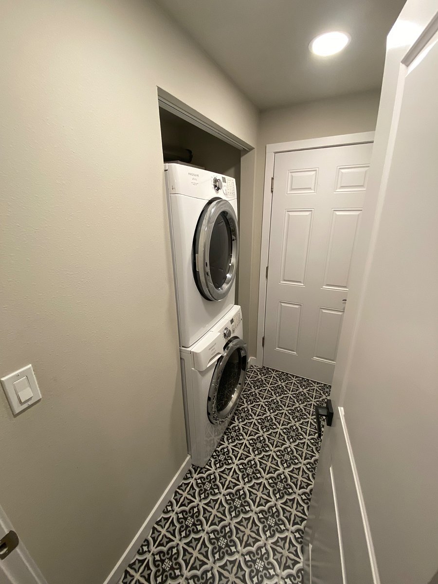Furnished Finder property 1024541_1 photo 13
