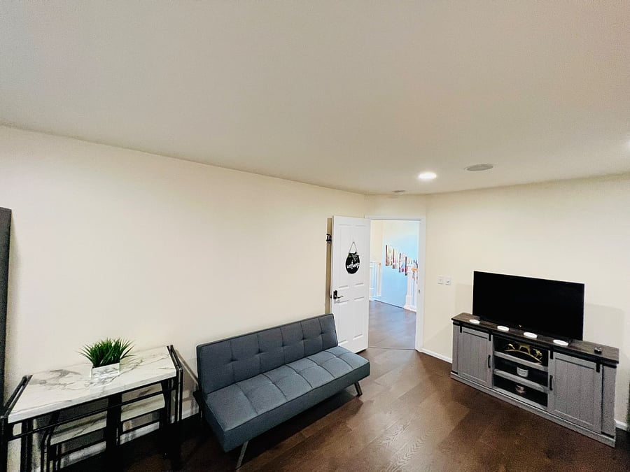 Furnished Finder property 1024543_1 photo 33