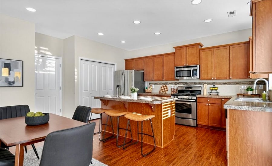 Furnished Finder property 1024543_1 photo 7