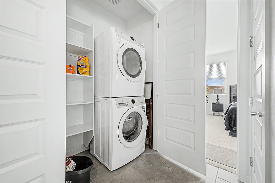 Furnished Finder property 1024548_1 photo 24