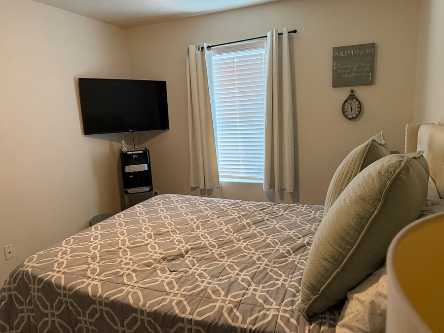 Furnished Finder property 1024553_1 photo 4