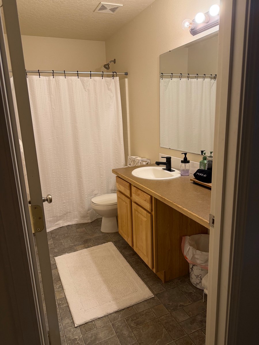 Furnished Finder property 1024553_1 photo 6