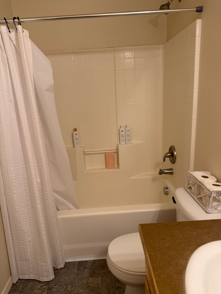Furnished Finder property 1024553_1 photo 7
