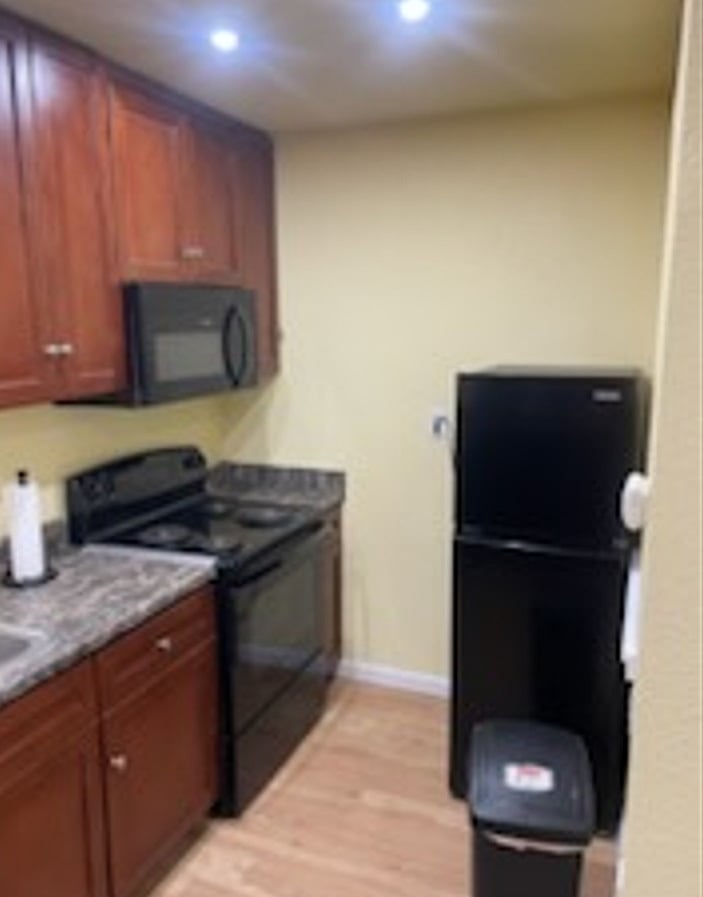 Furnished Finder property 1024554_1 photo 7