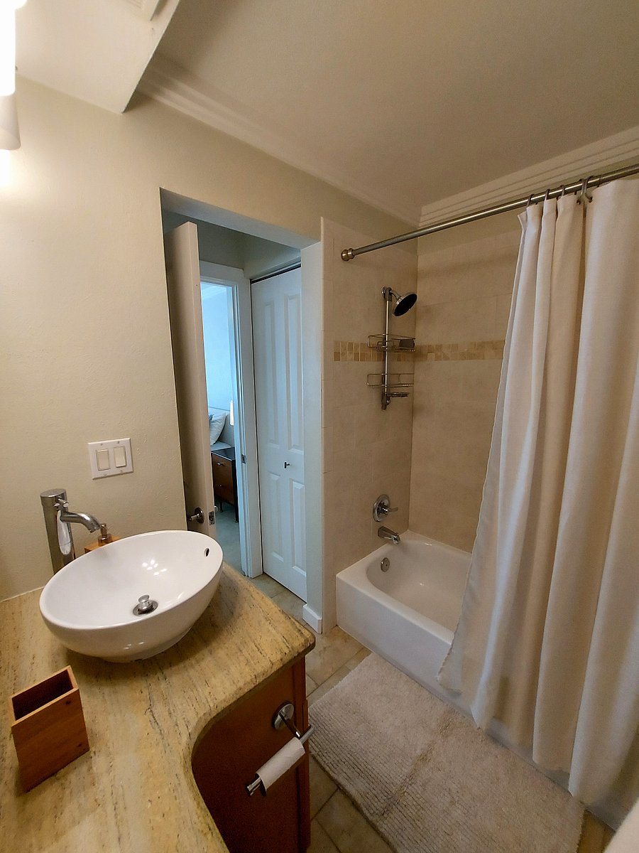 Furnished Finder property 1024559_1 photo 9