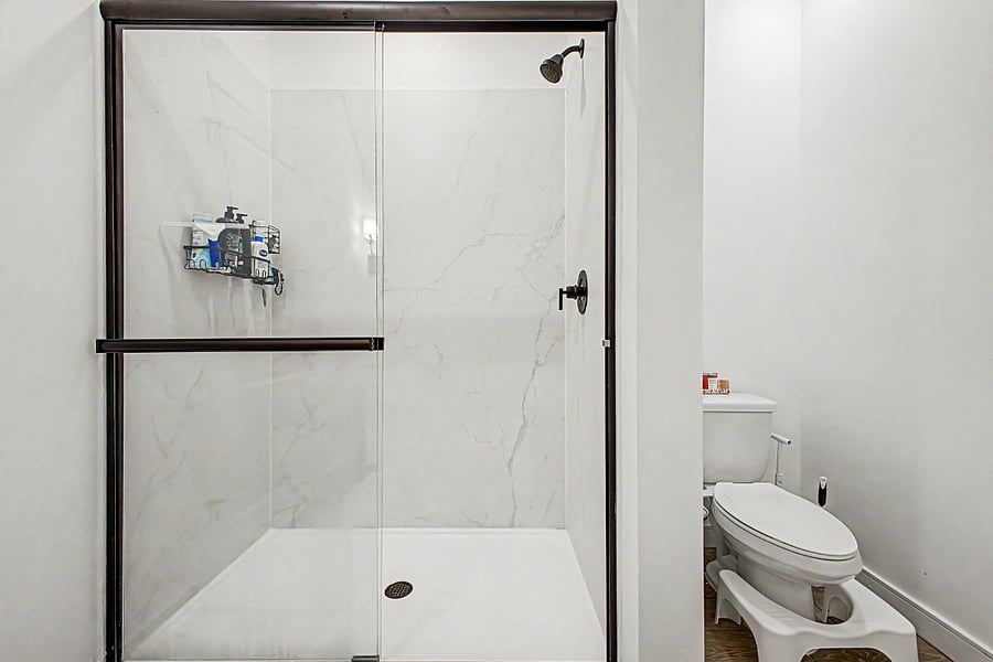 Main bathroom